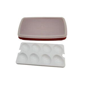 Tupperware Vintage Deli Keeper with egg tray